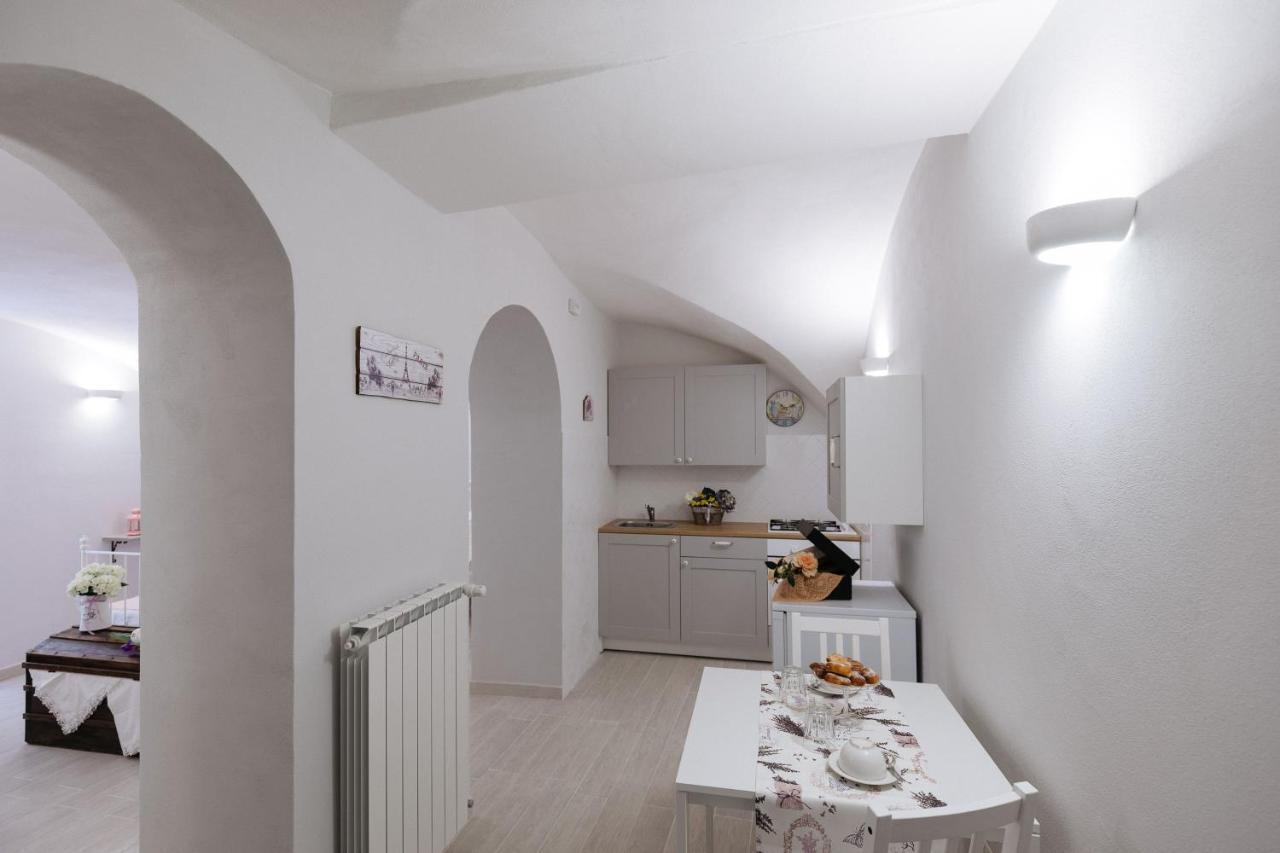 Апартаменти La Casa Di Aneti Дольчеаккуа Екстер'єр фото